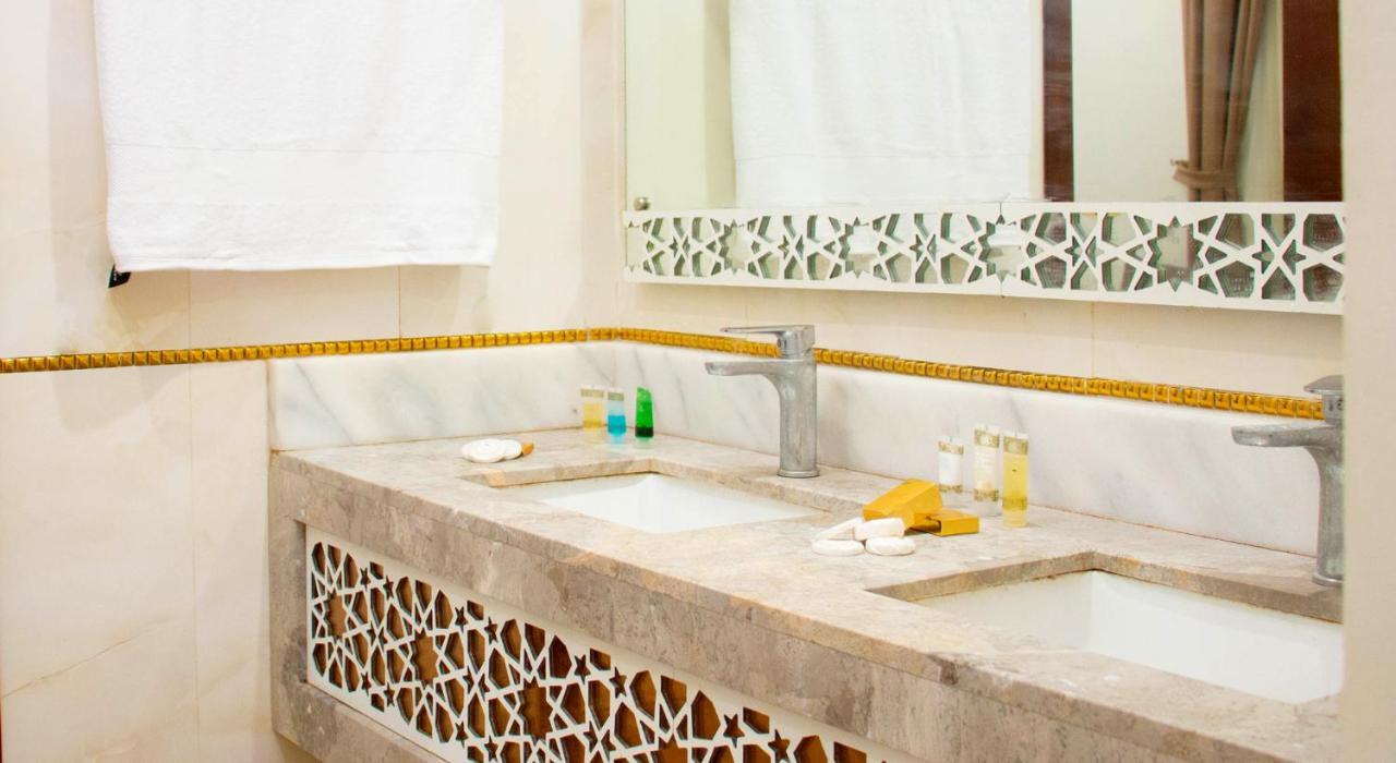 فندق لمسات جازان Jizan Exteriör bild